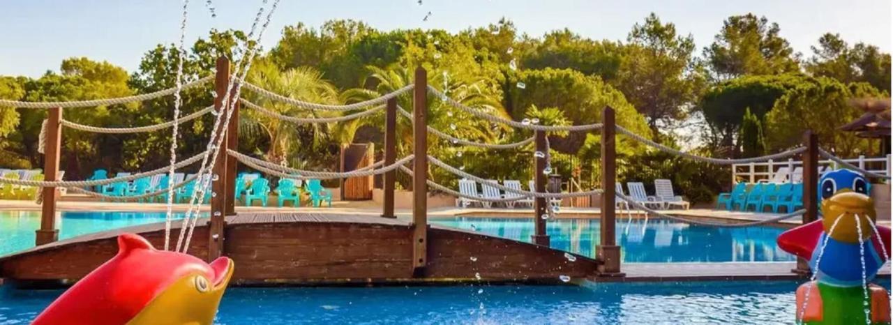 3 Bedroom Chalets Camping Lei Suves - Joycasa Roquebrune-sur Argens Exterior foto