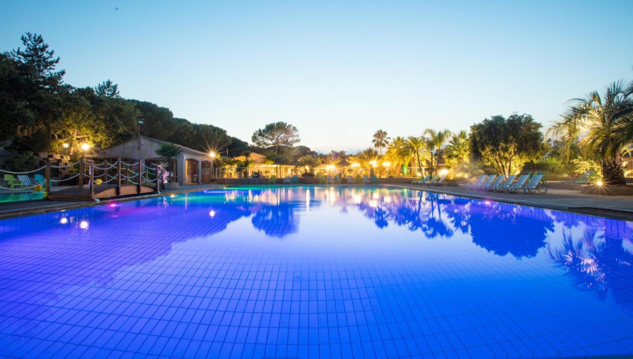 3 Bedroom Chalets Camping Lei Suves - Joycasa Roquebrune-sur Argens Exterior foto