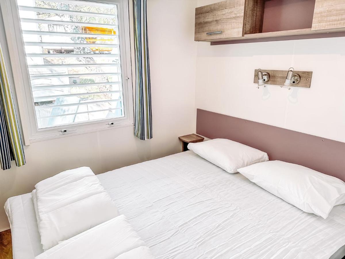3 Bedroom Chalets Camping Lei Suves - Joycasa Roquebrune-sur Argens Exterior foto