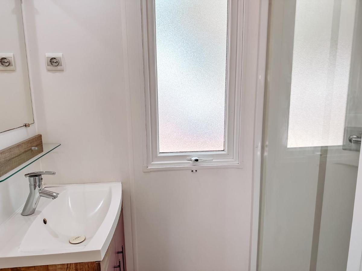 3 Bedroom Chalets Camping Lei Suves - Joycasa Roquebrune-sur Argens Exterior foto
