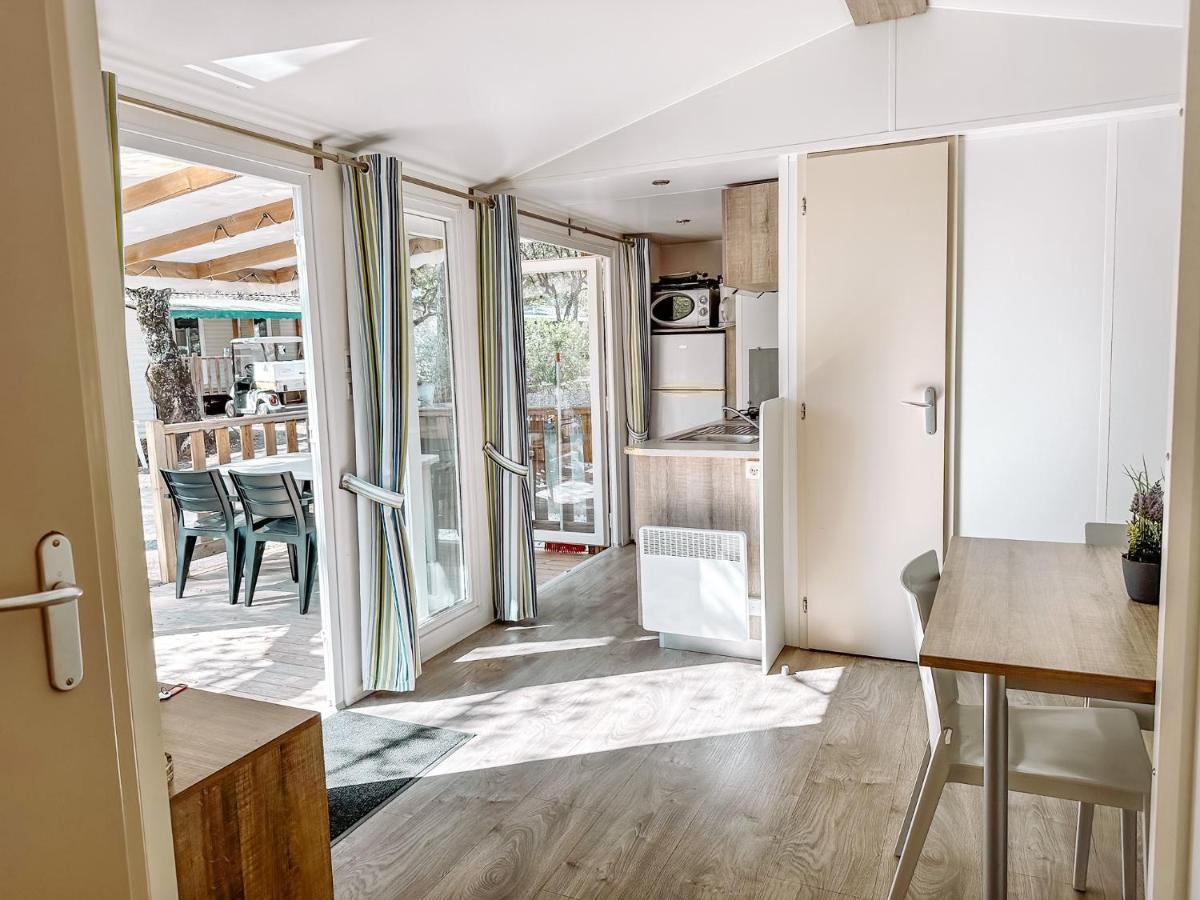 3 Bedroom Chalets Camping Lei Suves - Joycasa Roquebrune-sur Argens Exterior foto