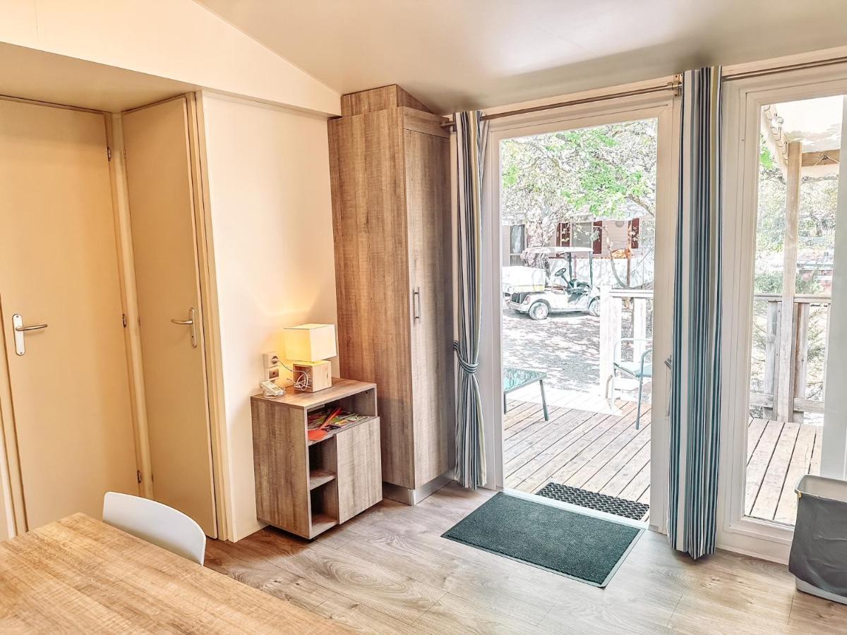 3 Bedroom Chalets Camping Lei Suves - Joycasa Roquebrune-sur Argens Exterior foto