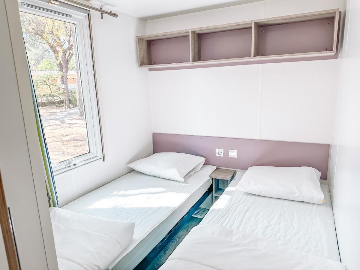 3 Bedroom Chalets Camping Lei Suves - Joycasa Roquebrune-sur Argens Exterior foto