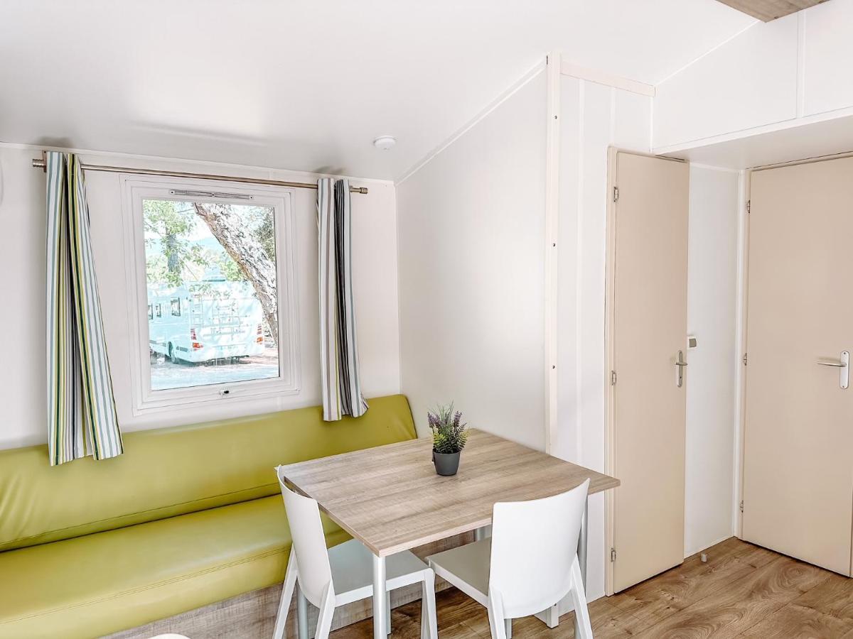 3 Bedroom Chalets Camping Lei Suves - Joycasa Roquebrune-sur Argens Exterior foto